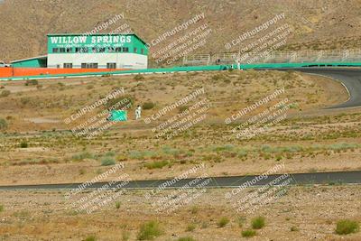 media/Jun-01-2025-CalClub SCCA (Sun) [[eae223c5dd]]/Group 3/Qualifying/